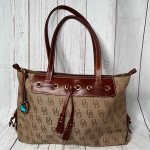 Dooney & Bourke Vintage Classic Logo Shoulder Bag Signature DB